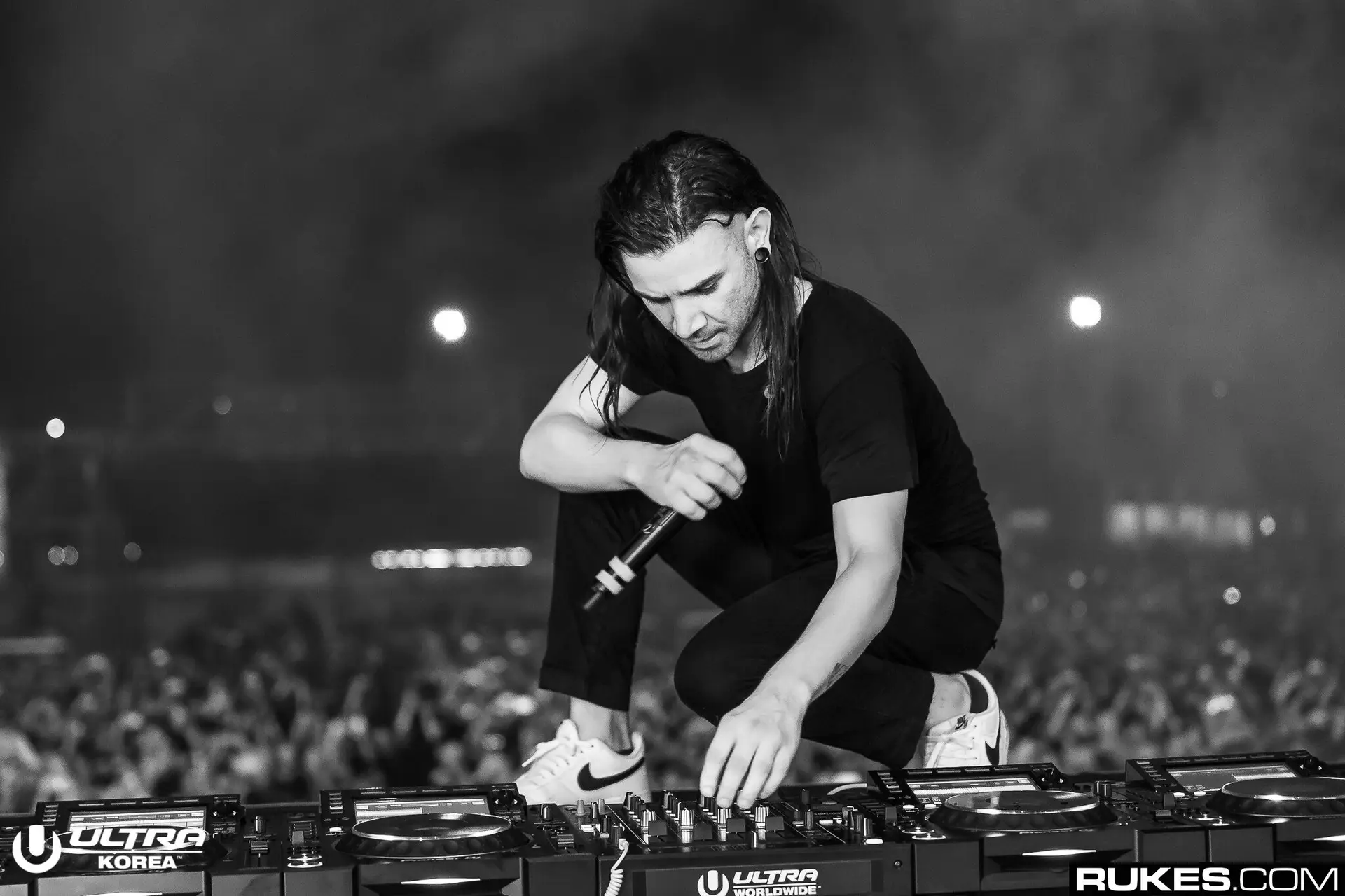 skrillex at ultra